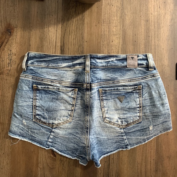 Guess denim shorts 😍 - Picture 2 of 2